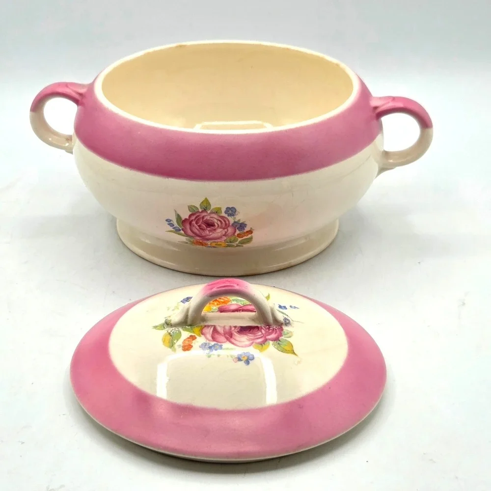 Large Vintage‎ Shabby Chic Covered Casserole Pink & Cream with Rose Unmarked
